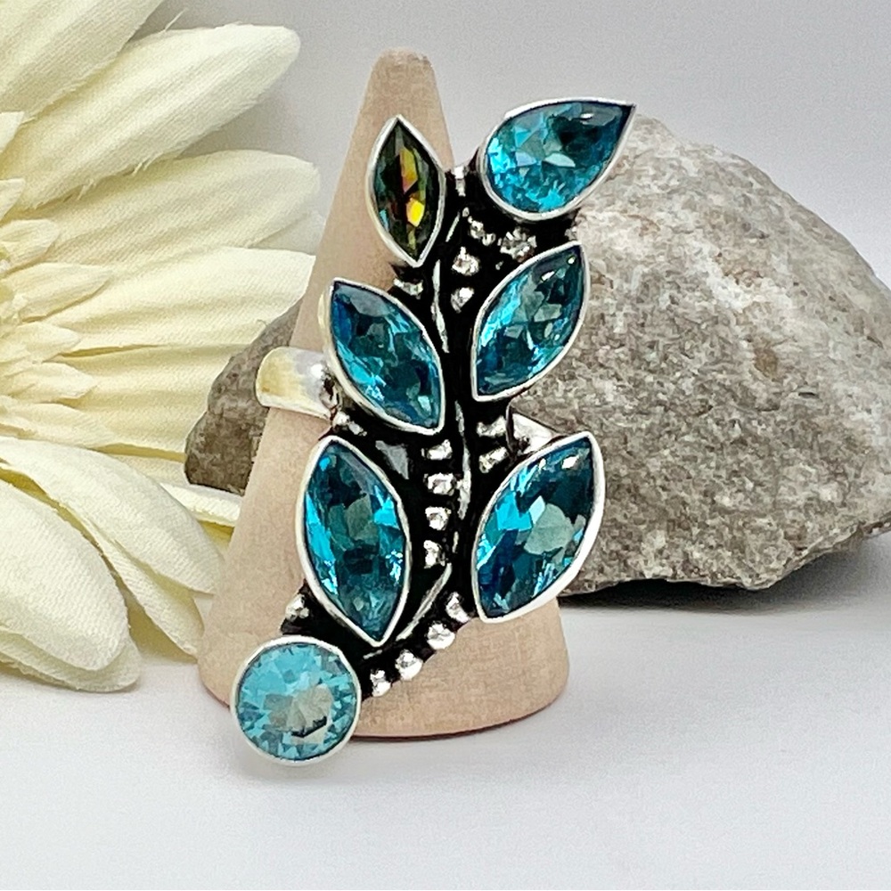 BLUE TOPAZ RING - Picture 4 of 17
